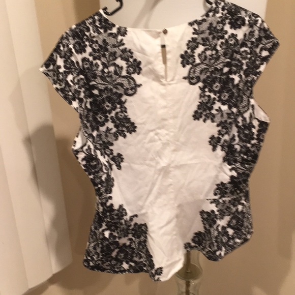 New York & Company cap sleeves top - Picture 4 of 6